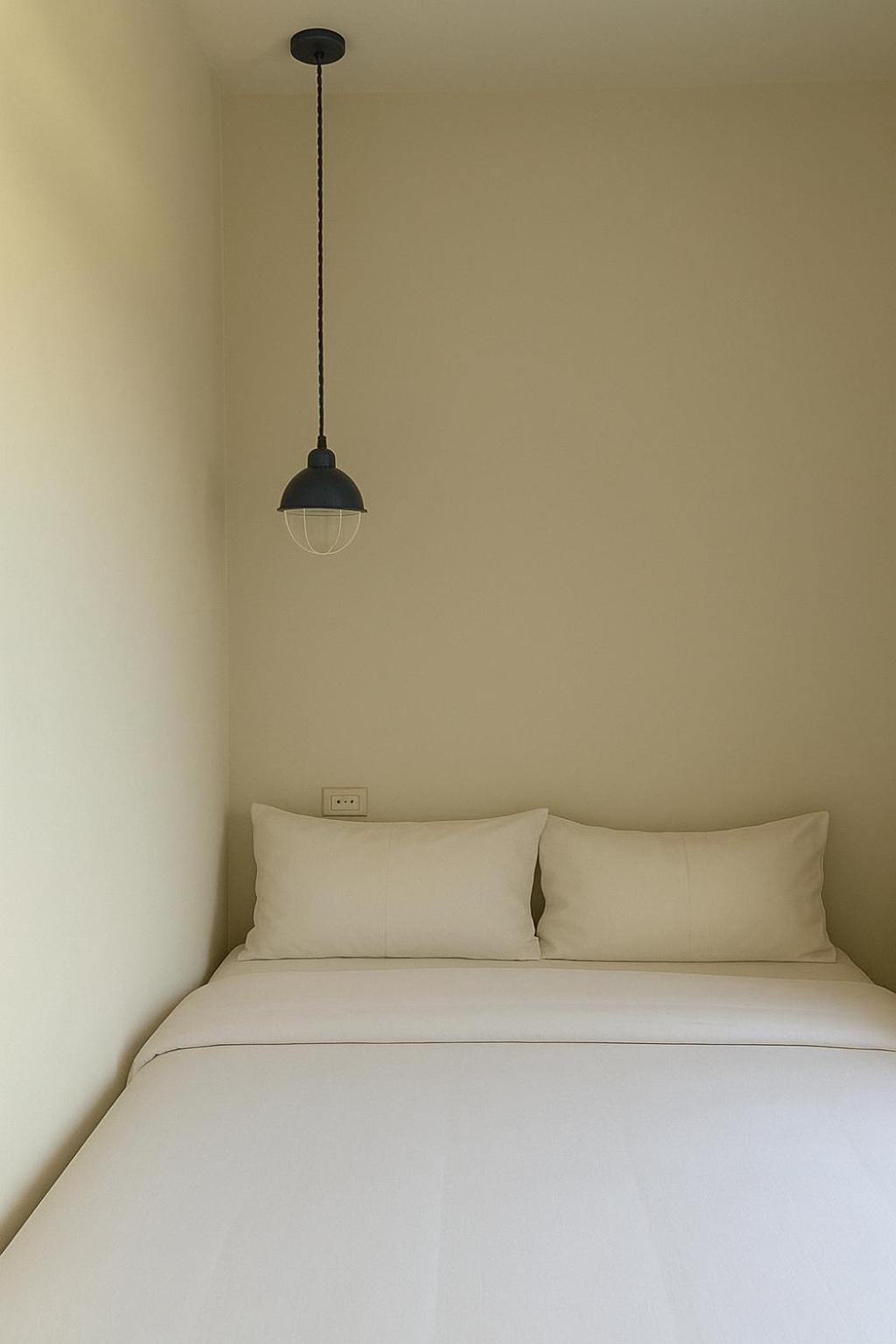 Khunluang Hostel (Adults Only) Chiang Mai Exterior photo