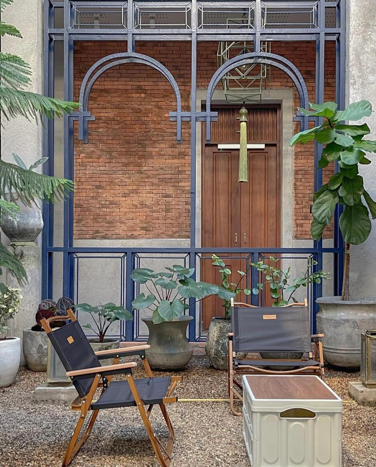 Khunluang Hostel (Adults Only) Chiang Mai Exterior photo